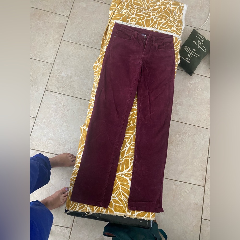 Patagonia Womens Sz24 Burgundy Corduroy Pants, Low Rise, Organic, Stretch Casual